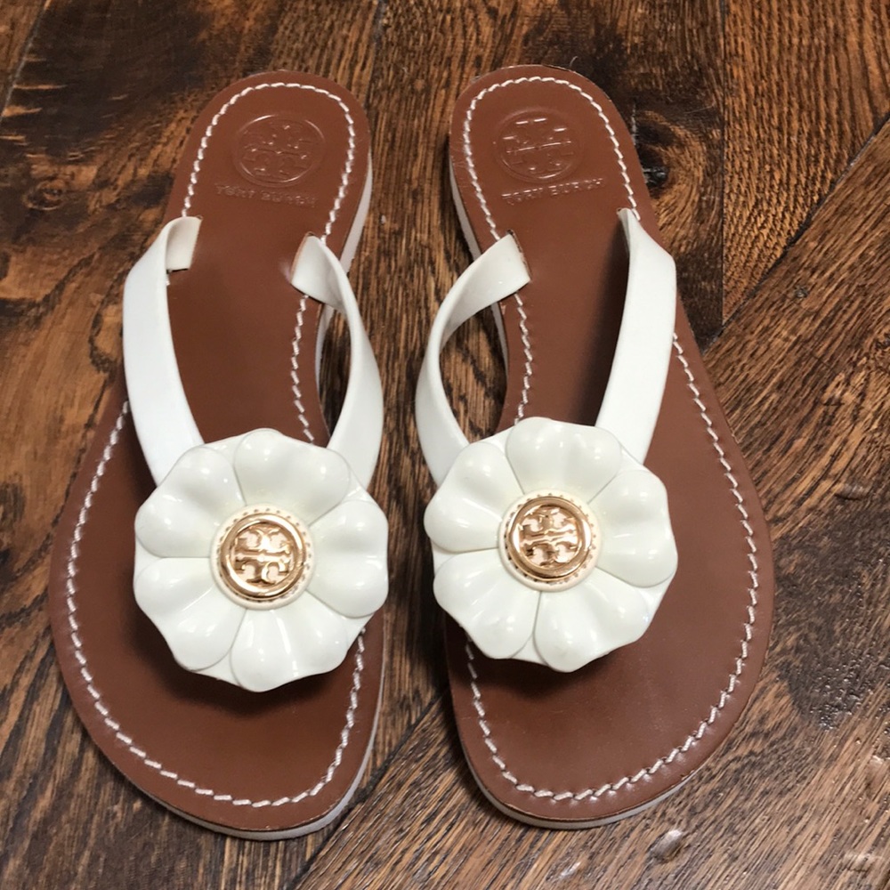 Tory Burch Sandals! 🌼